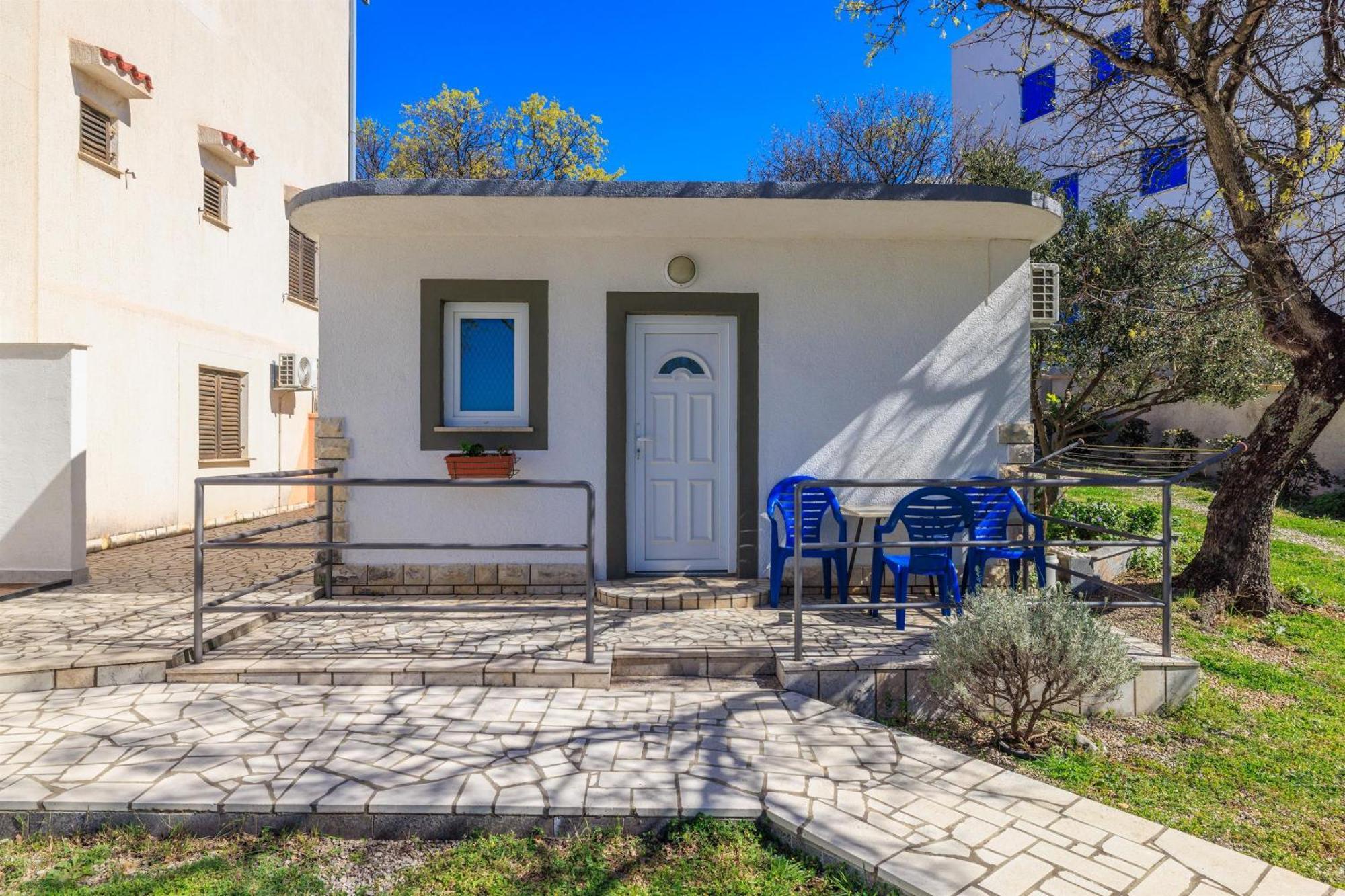Apartment Julija Повиле Экстерьер фото