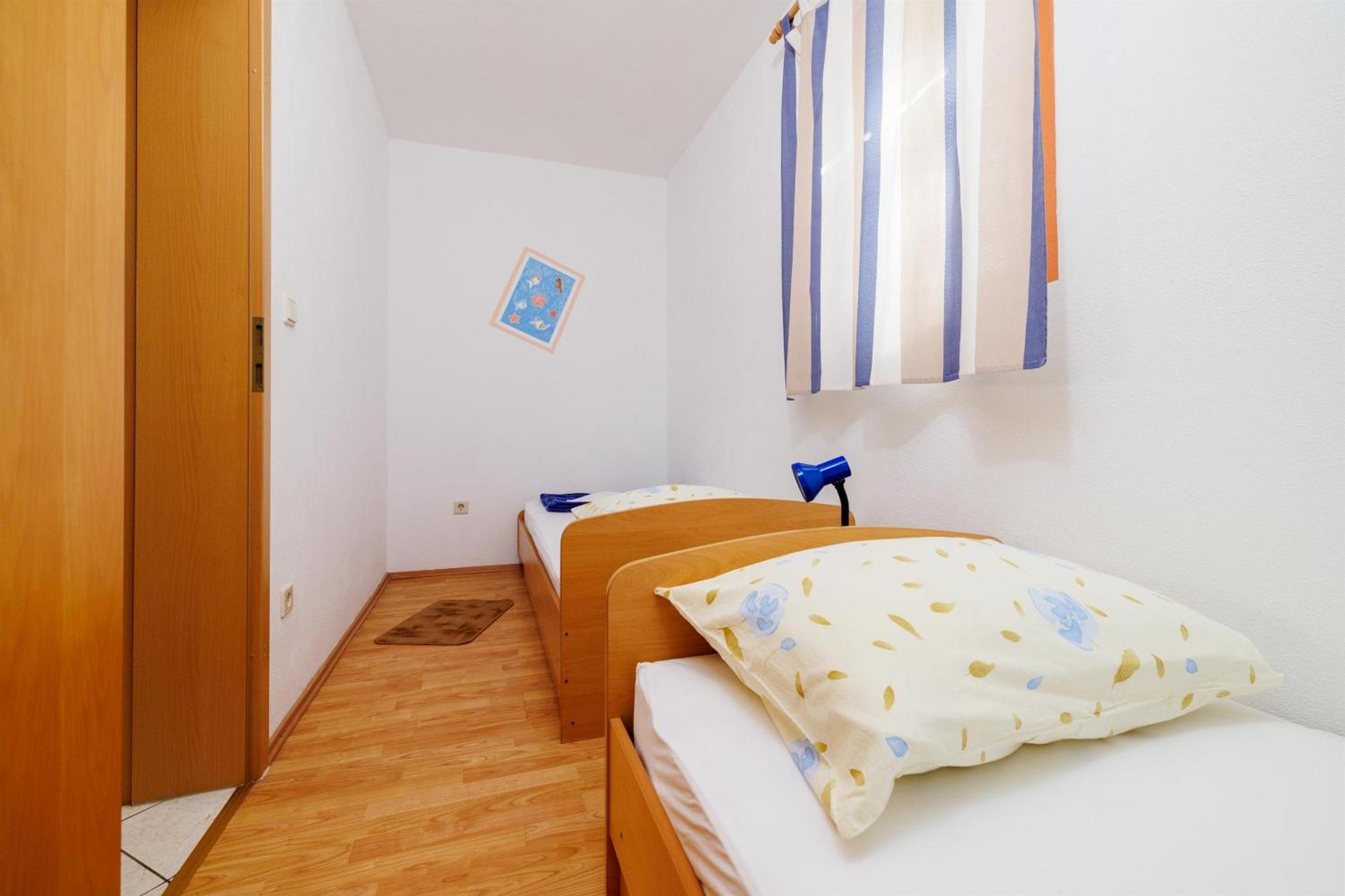 Apartment Julija Повиле Экстерьер фото